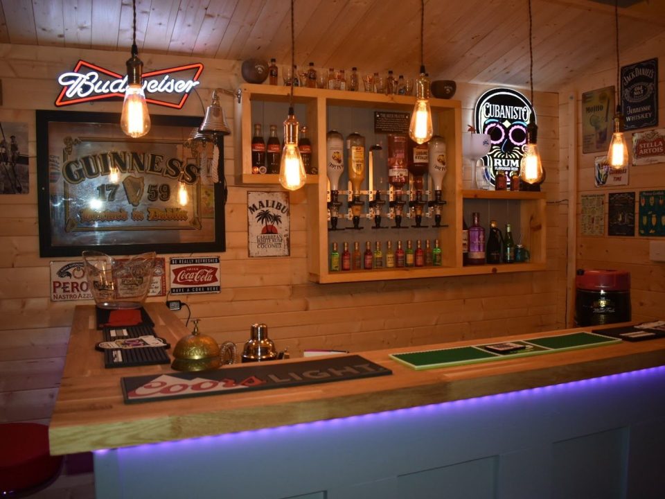Log Cabin Bar