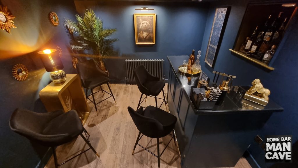 L shape luxury home bar